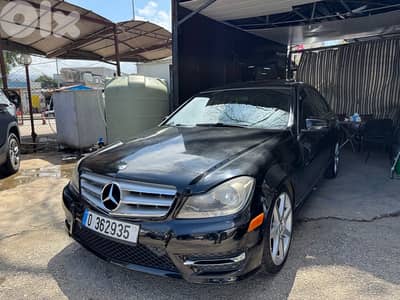 MERCEDES C250 2014, super clean, full options, 81/882165