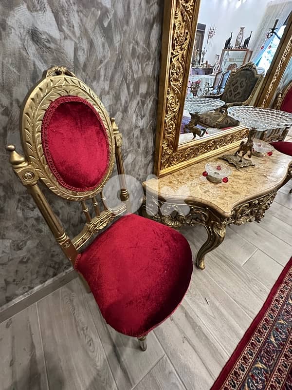 console auntique and 2 chairs 2