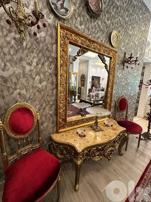 console auntique and 2 chairs 6