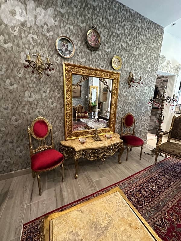 console auntique and 2 chairs 8