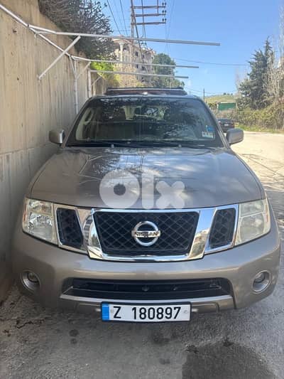 nissan  pathfinder 2008