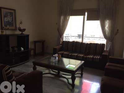 Apartment for Sale in Hamraشقة للبيع في الحمرا