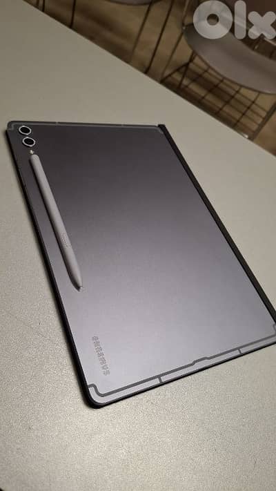 Samsung Galaxy Tab s10+ with Original Samsung Keyboard.