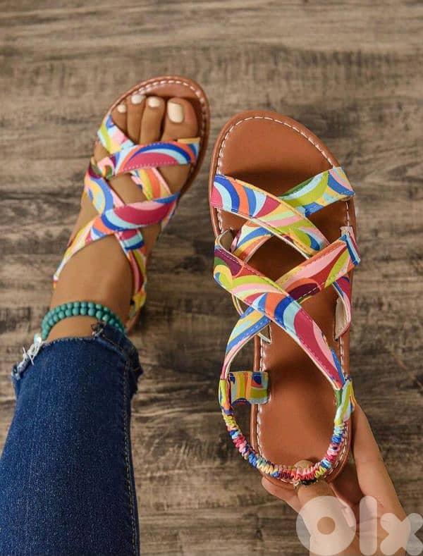 New Fashionable Multi-Color Strap Woman Casual Flat Sandal 3