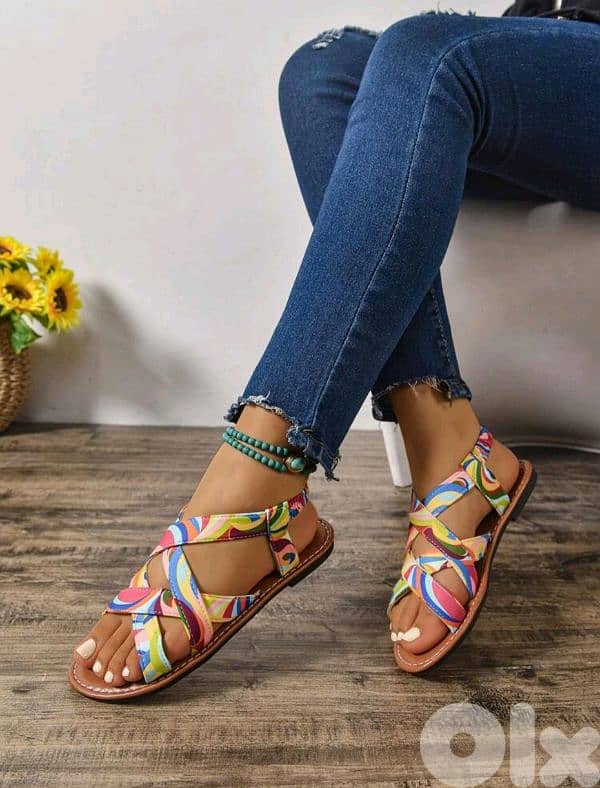 New Fashionable Multi-Color Strap Woman Casual Flat Sandal 4