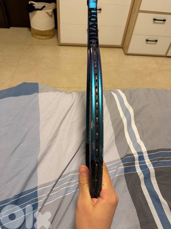 Wilson Ultra Pro (16x19) V4 Tennis Racket 3