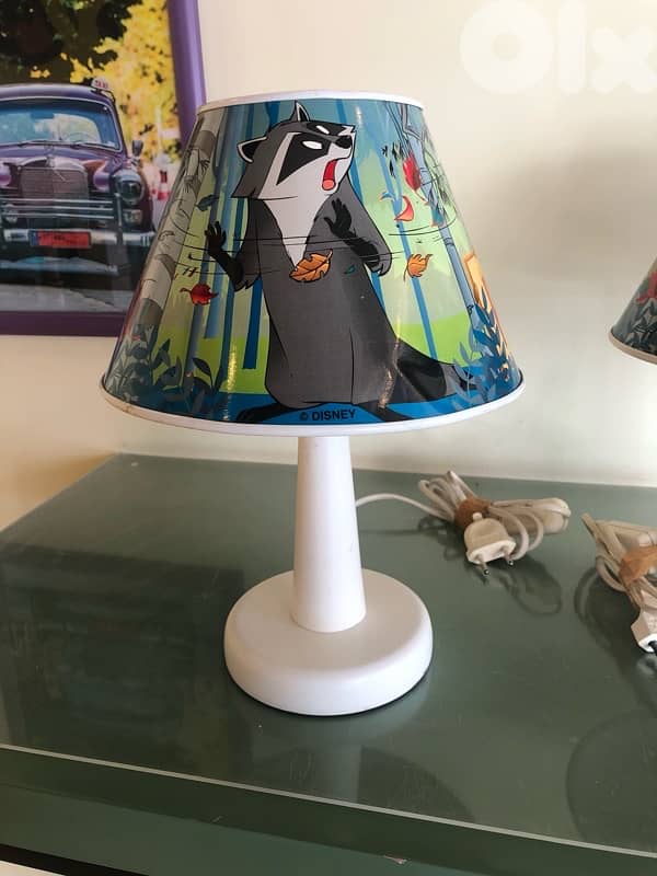 3 kids table lamps like new . 75$ 7