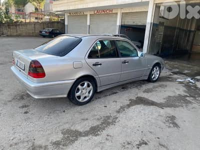 مرسيدس بنز 240/260/280 1999