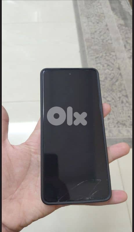 TECNO CAMON 20 PRO USED CRACKED SCREEN AND BACK GLASS 1