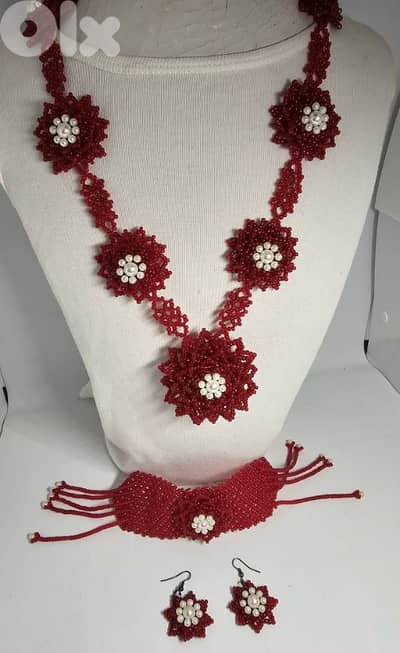 30$ 90s Vintage red chunky marble-style necklace & bracelet & earrings