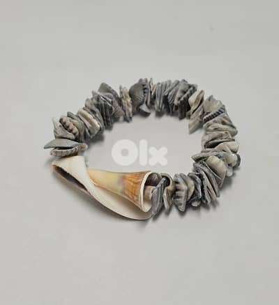 10$ handmade shell bead bracelet