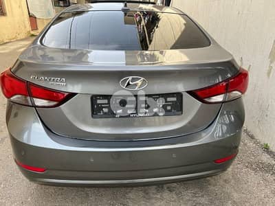 هيونداي إلينترا 2016