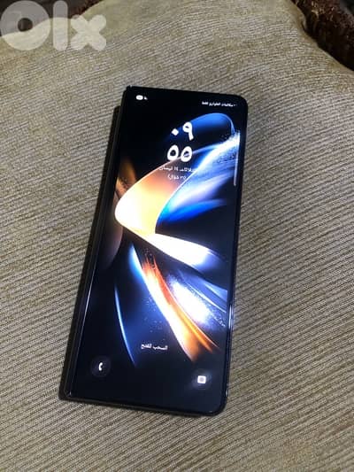 Samsung Fold 4 سامسونج فولد 4 يعمل جيد ولكن الشاشة من جوا لا تعمل ف