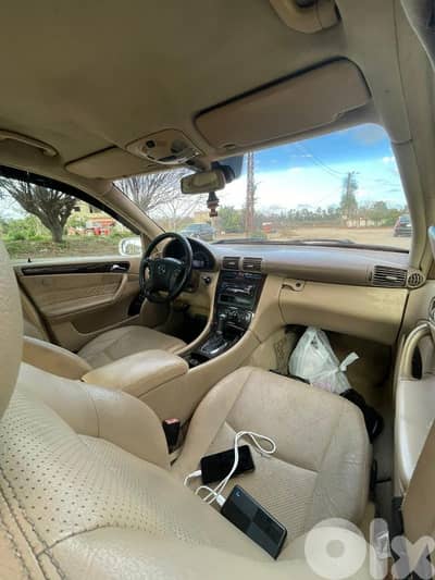 Mercedes-Benz C-Class 2004