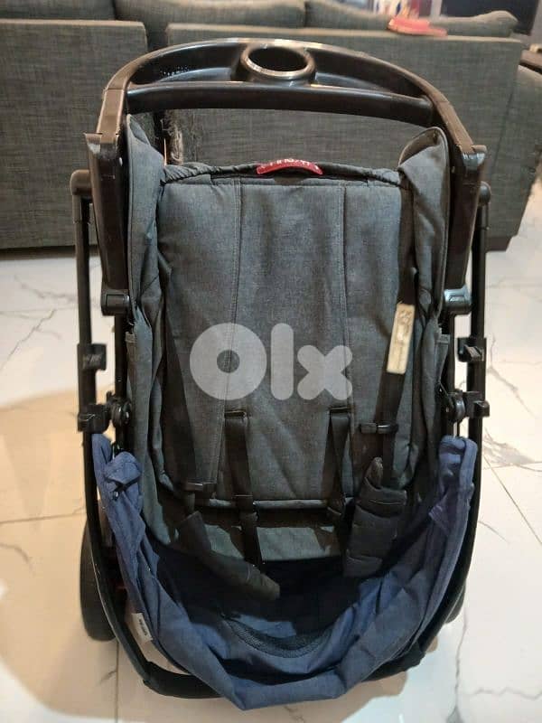 heavy duty all purpose stroller bought for 1700 aed selling for 75$ 1