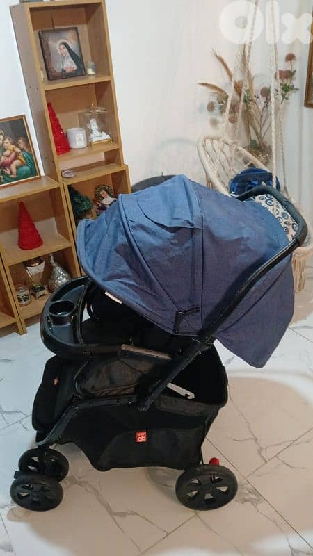 heavy duty all purpose stroller bought for 1700 aed selling for 75$ 2