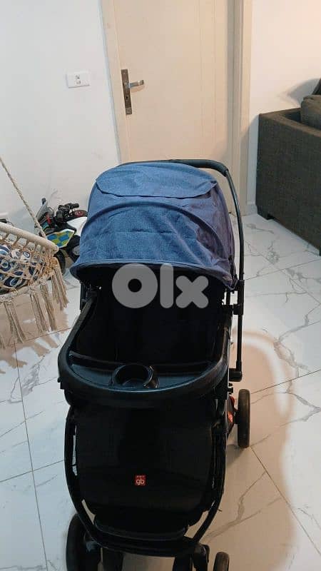 heavy duty all purpose stroller bought for 1700 aed selling for 75$ 3