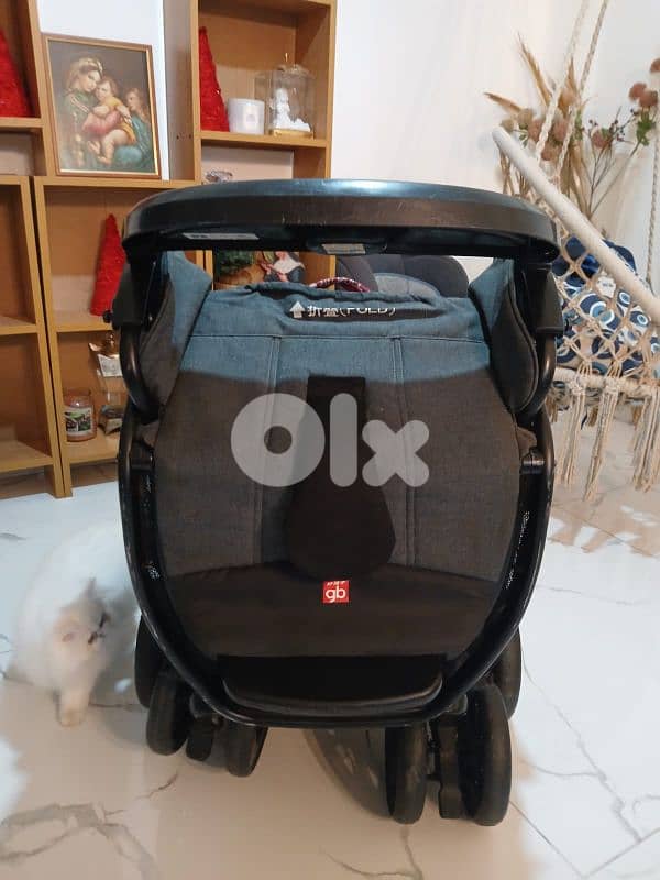 heavy duty all purpose stroller bought for 1700 aed selling for 75$ 4