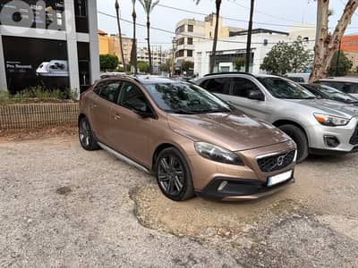 Volvo V40 2016