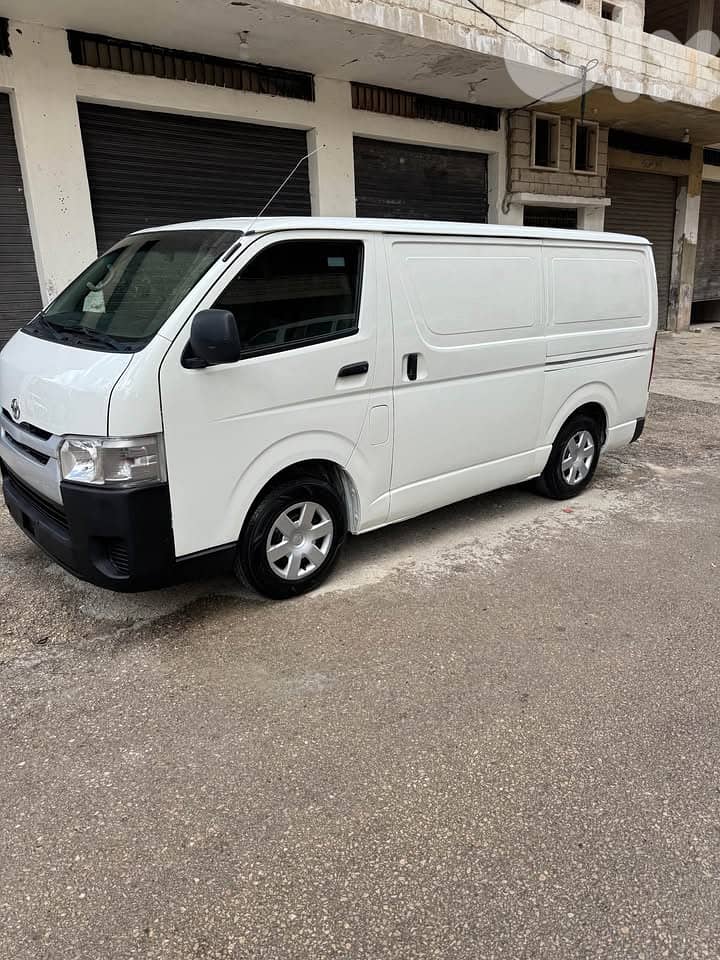 Toyota Hiace 2017 6