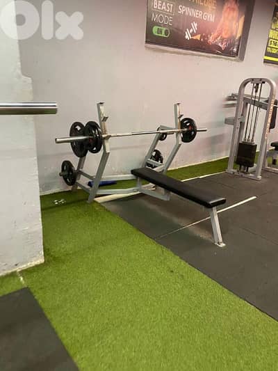 Flat Bench -  Like New - Heavy Duty