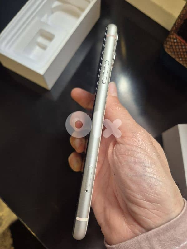 iphone 11 for sale 6