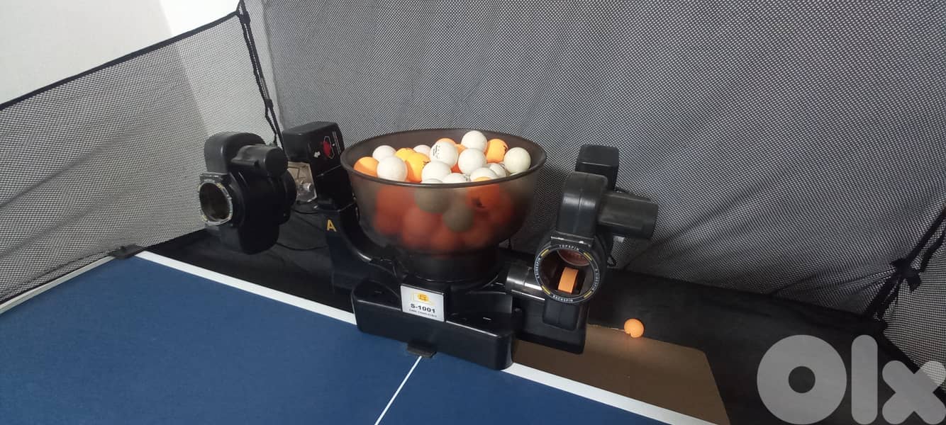 Ping pong robot + table + ball catcher net 2