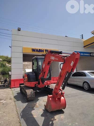 Excavator Makana 5.5 tonnes New