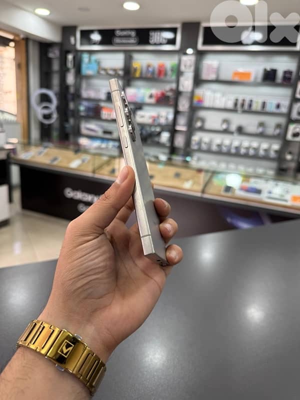 SAMSUNG S24Ultra 1 TERRA USED 1