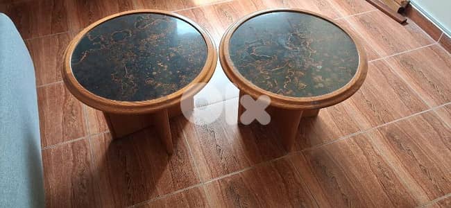 طاوله عدد ٢ السعر ٣٠