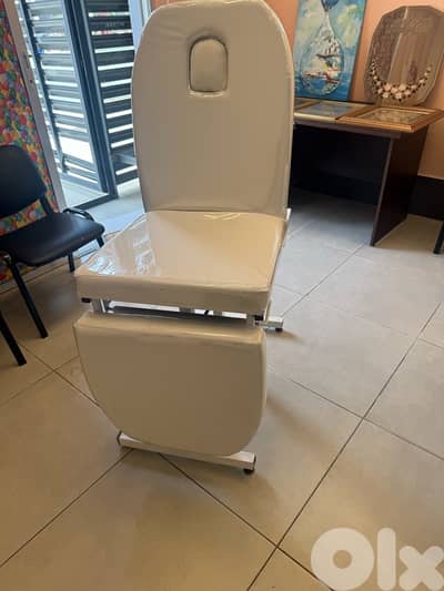 أغراض مكتب شبه جديدة