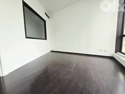 RAO26-4996 Office 110 m² for Rent – Achrafieh (Prime Location)