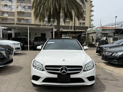 Mercedes-Benz C300 4matic 2019  clean carfax