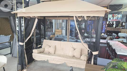 مرجوحة بتصير تخت.   Swing that becomes bed