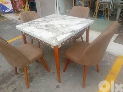 طاولي شبه جديد