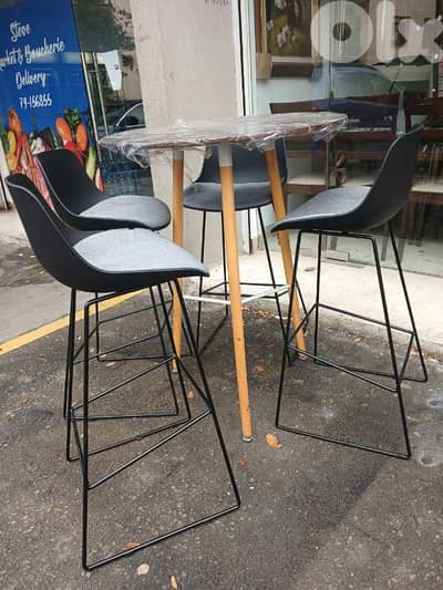 كرلسي طاولي إيطالي