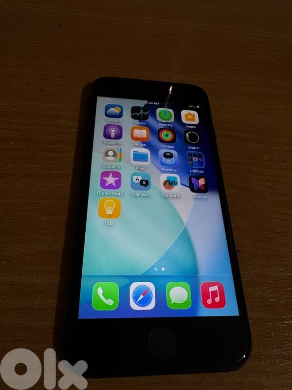 iPhone SE 2nd Gen (2022) 3