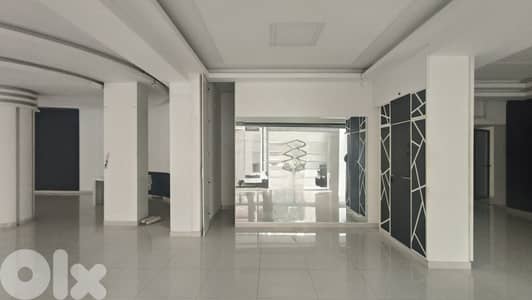 RWK157MF - Shop for rent in Adonis in a prime location