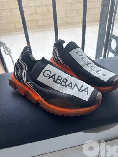 tennis shoes dolce & Cabana.  حذاء رياضي رجالي