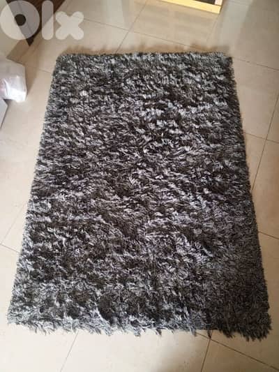 carpets (2 pieces)