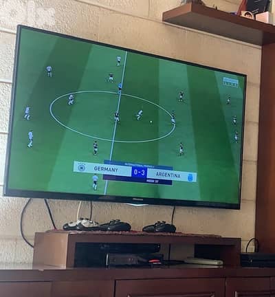 Hisense 55” LED TV (Used-Great Condition)