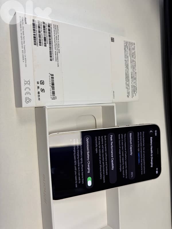 iphone 12 super clean 2