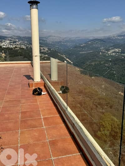 رووف للايجار في بيت مري ROOF apartment for rent in Beit Meri