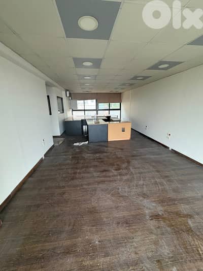 مكتب للايجار في جونية Office for rent in Jounieh