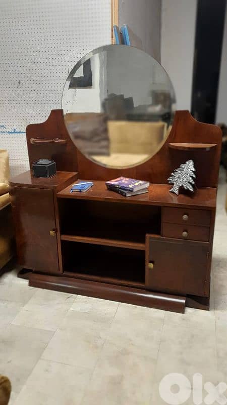 Art deco dressing table with mirror 2