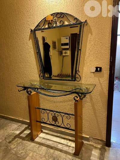 console table with mirror and round side table