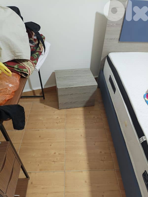 Full bedroom Barely used with High Quality Medical Mattress 1