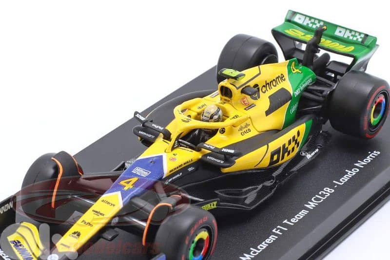 Lando Norris McLaren MCL38 diecast car model 1;43 5