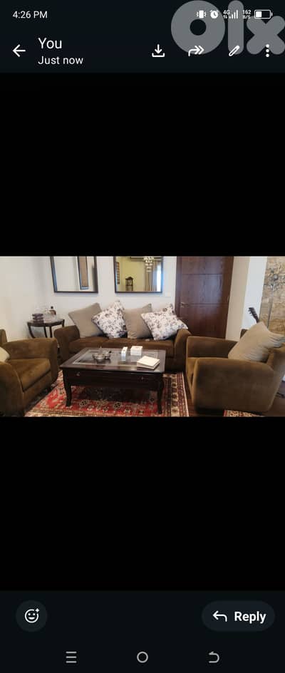 Salon  or living room