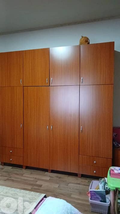 غرفه نوم  مفرد ونص شبه جديده